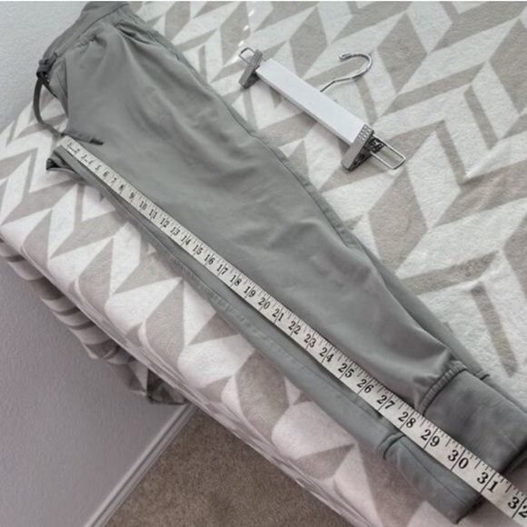 ZYIA Activewear Grey Ascend Joggers style #1495 size small‎ - Picture 7 of 7
